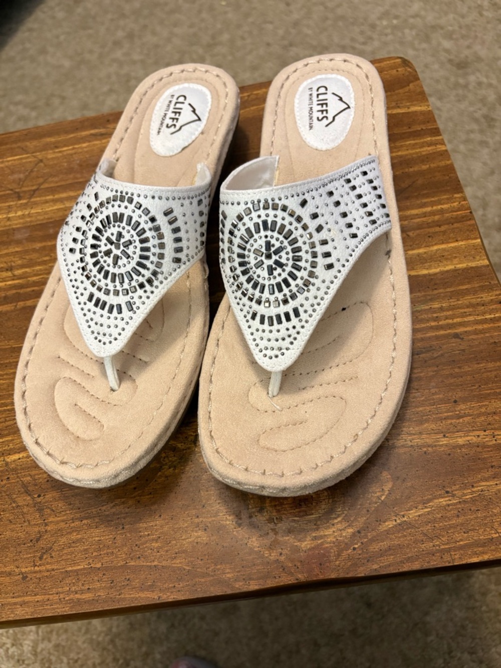 Cliffs by White Mountain Sandals Women's Size 11M -NEW IN Box